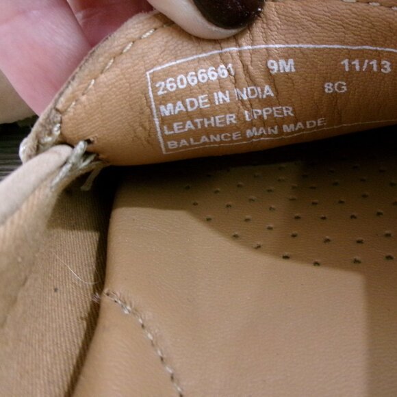 Like New Clarks Artisan Suede Leather Tan Driving Loafers with Gold Studs 9 - Picture 3 of 15